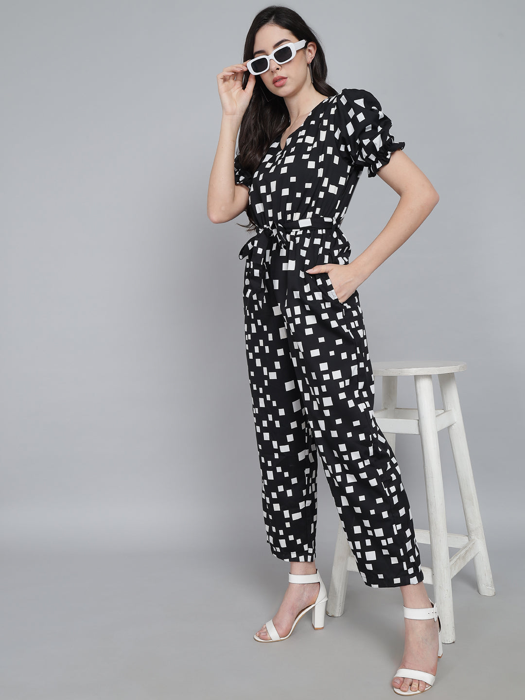 Geometric Printed V-Neck Basic Jumpsuit