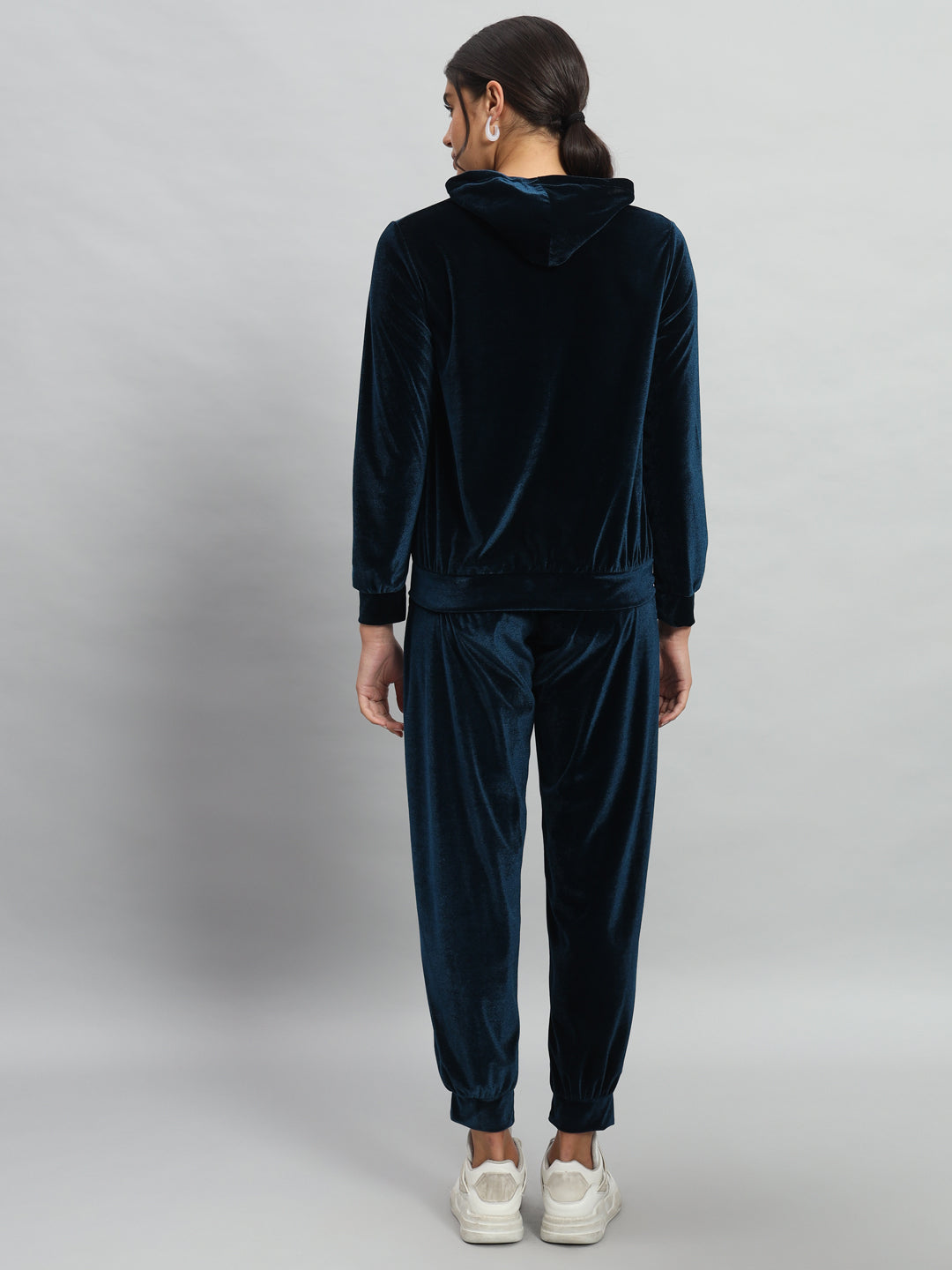 Velvet Tracksuit Set for Women with Hoodie and Handy Pockets