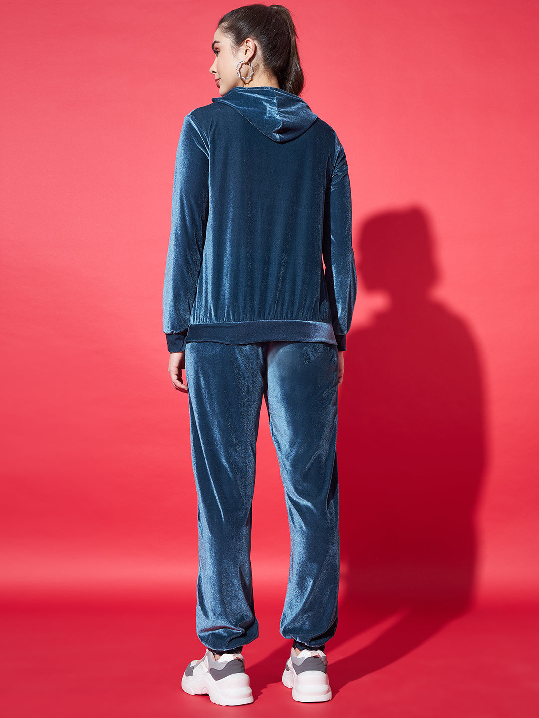 Velvet Tracksuit Set for Women with Hoodie and Handy Pockets