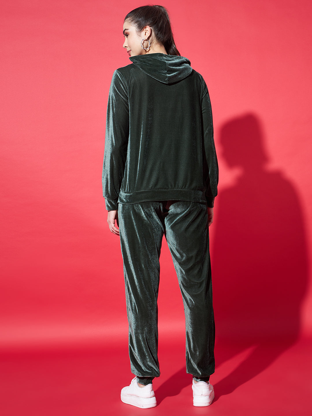 Velvet Tracksuit Set for Women with Hoodie and Handy Pockets