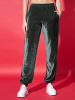 Velvet Tracksuit Set for Women with Hoodie and Handy Pockets