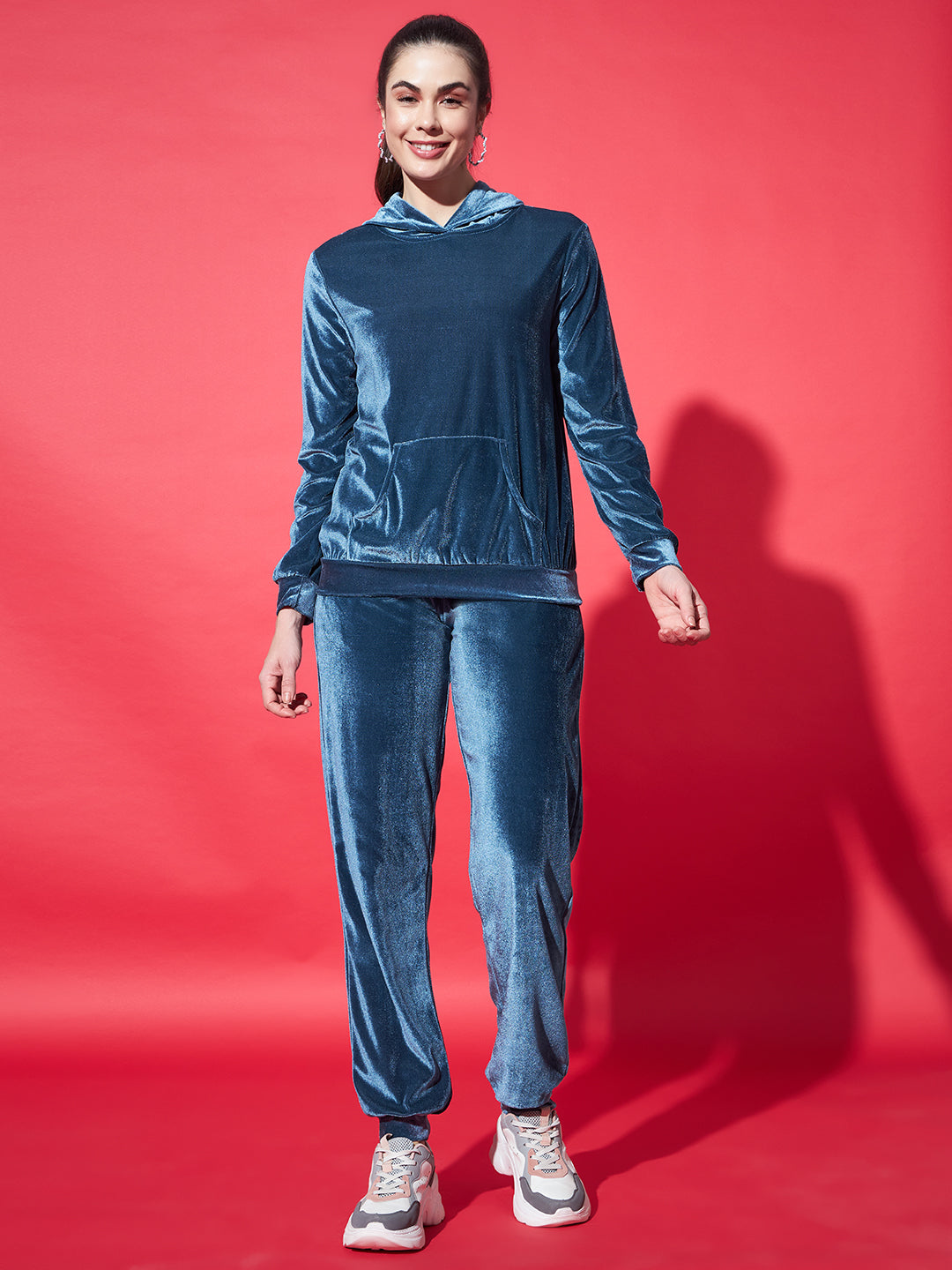 Velvet Tracksuit Set for Women with Hoodie and Handy Pockets