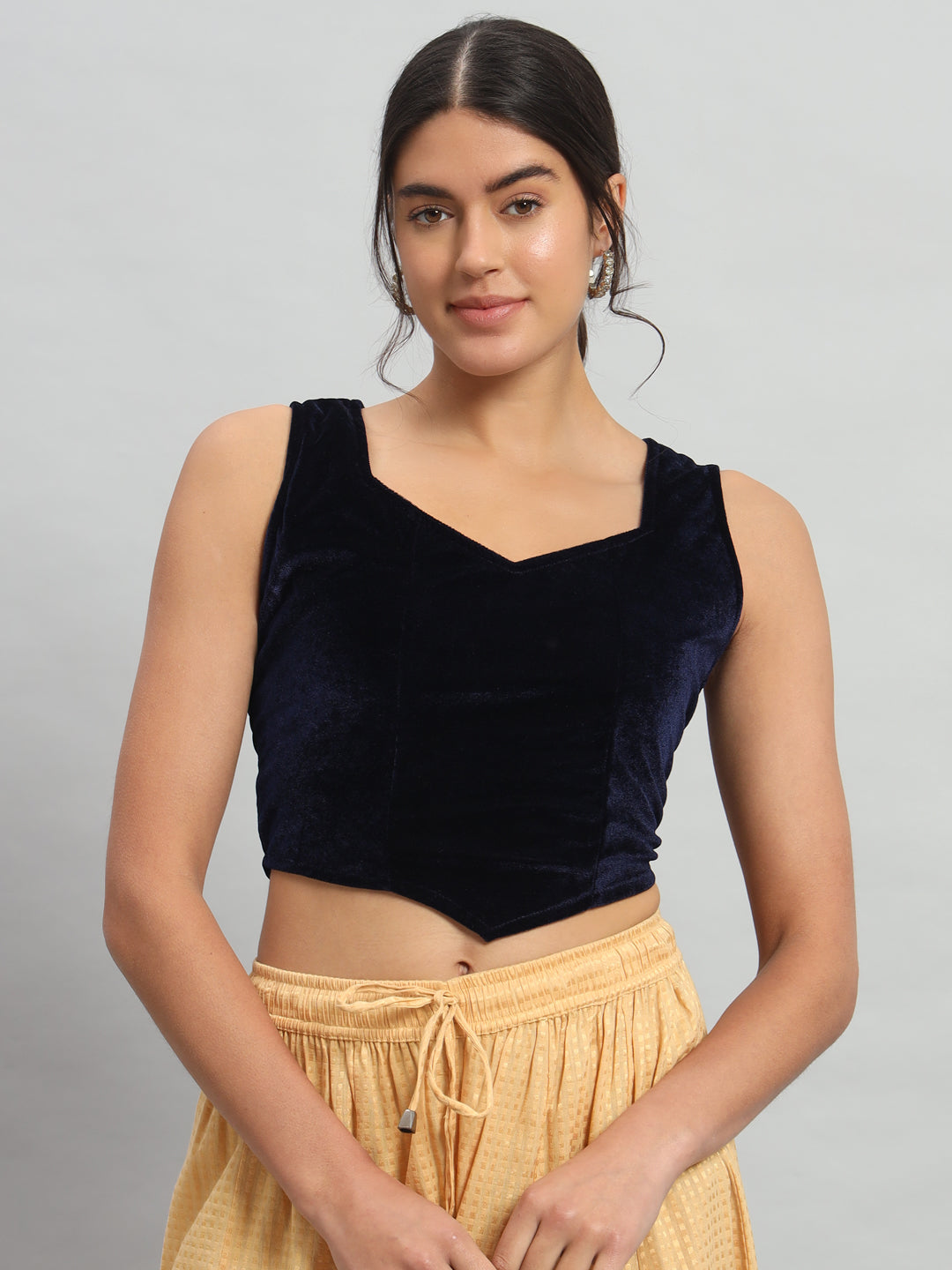Sweetheart Neck Velvet Readymade Saree Blouse