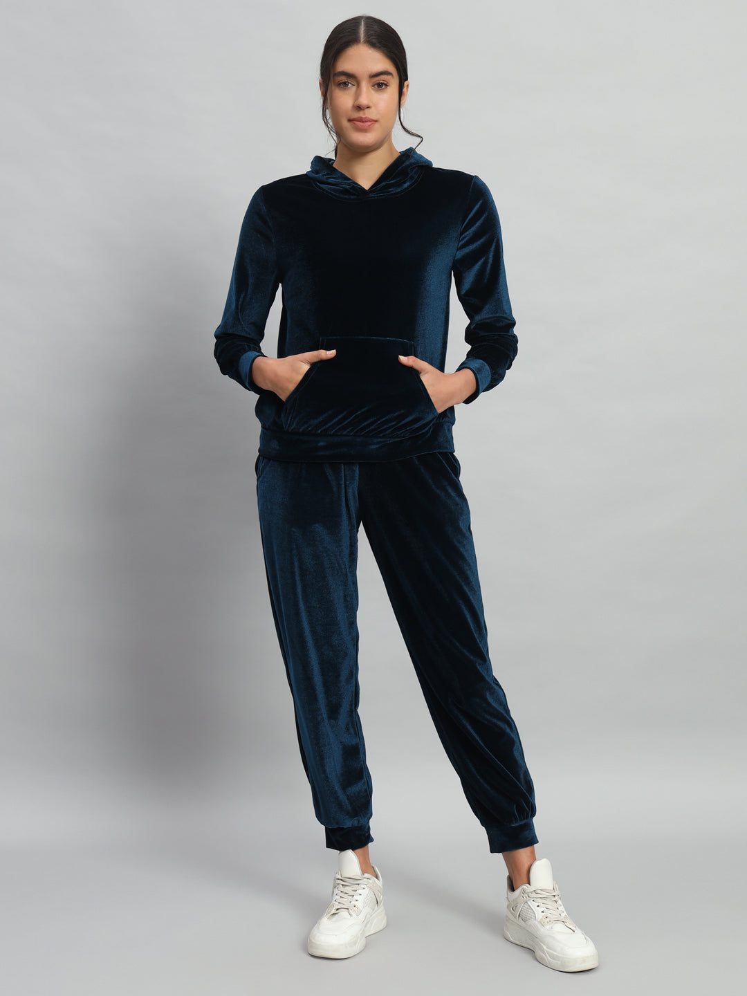 Velvet Tracksuit Set for Women with Hoodie and Handy Pockets