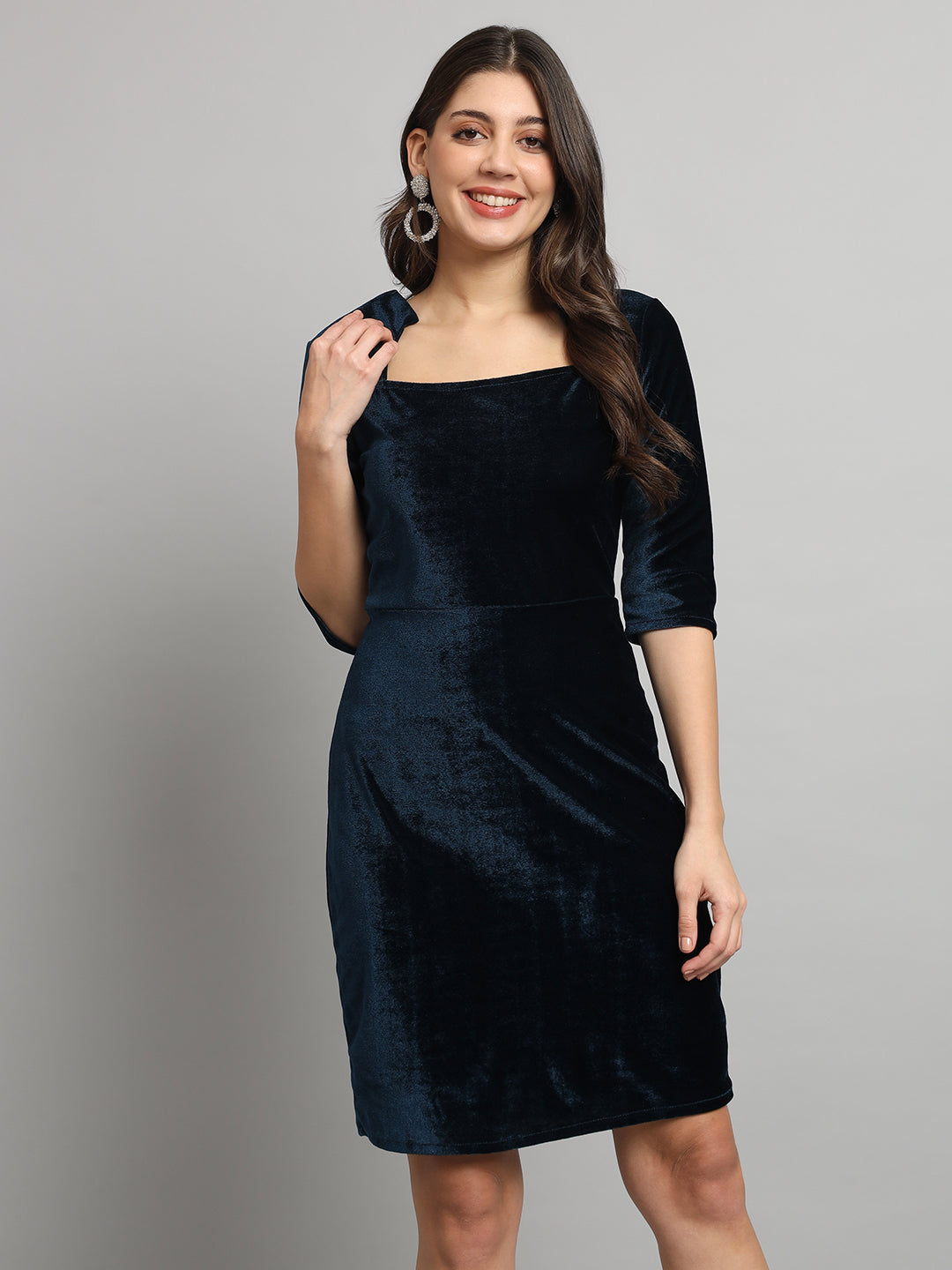 Women Square Neck Velvet Sheath Dress