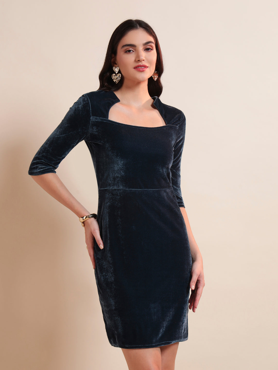 Women Square Neck Velvet Sheath Dress
