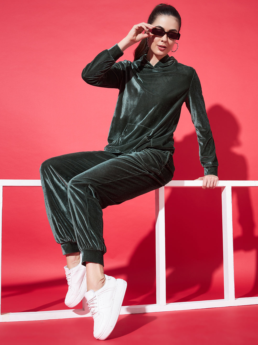 Velvet Tracksuit Set for Women with Hoodie and Handy Pockets