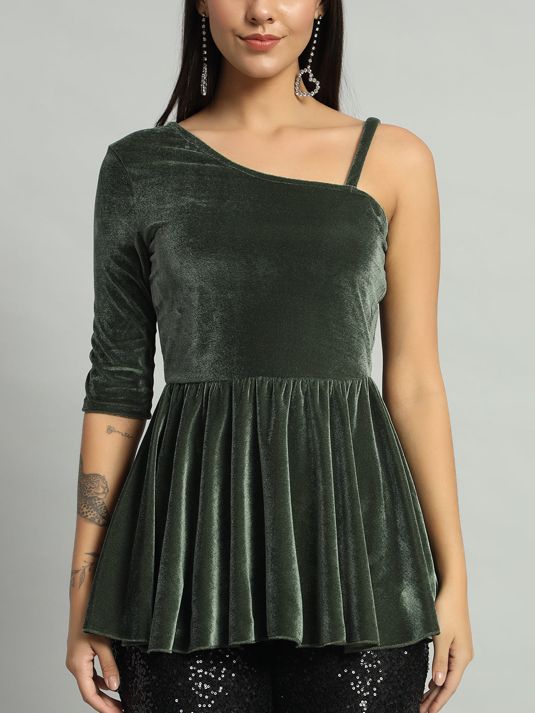 Solid One Shoulder Velvet Peplum Top