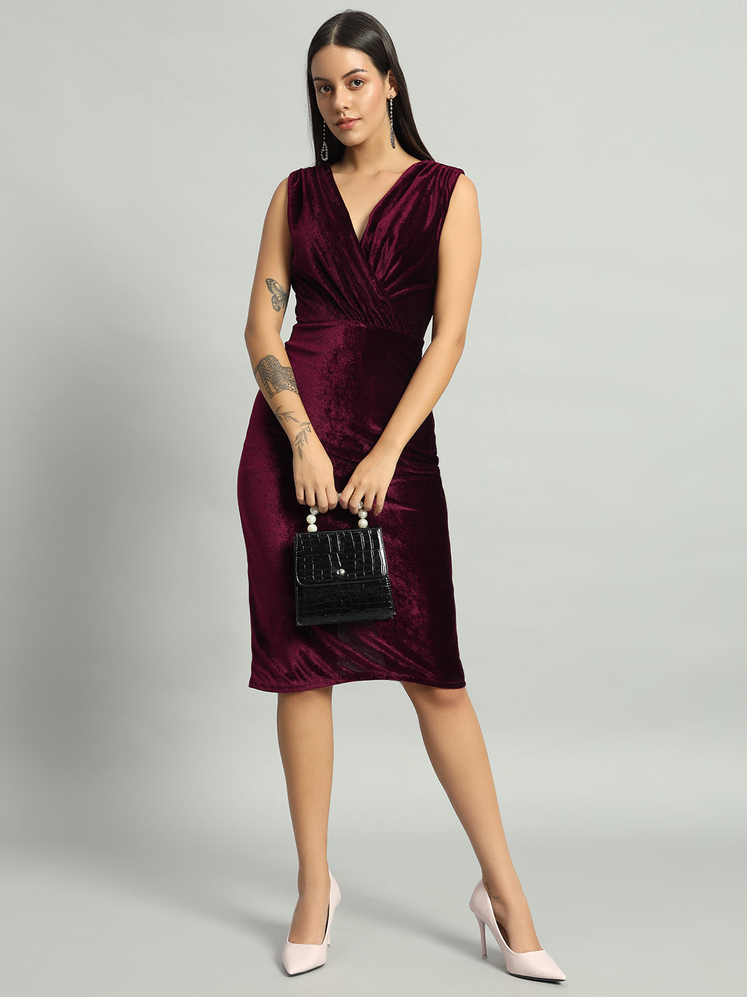 Deep V-Neck Shiny Velvet Sleeveless Party Dress Wine